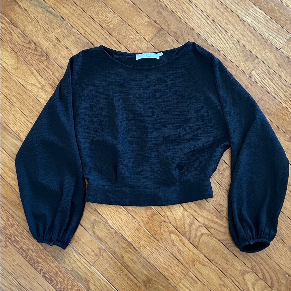 Astr the Label Textured Blouse with back cut-out
